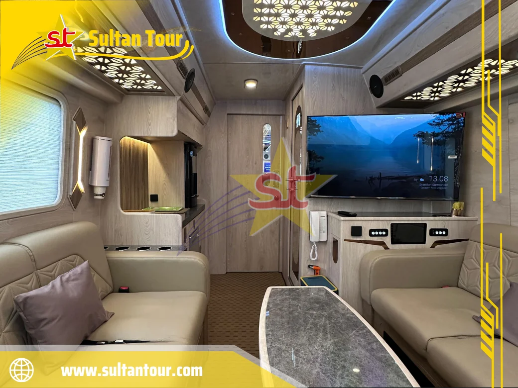BigBus-15S-Luxury-08.webp8
